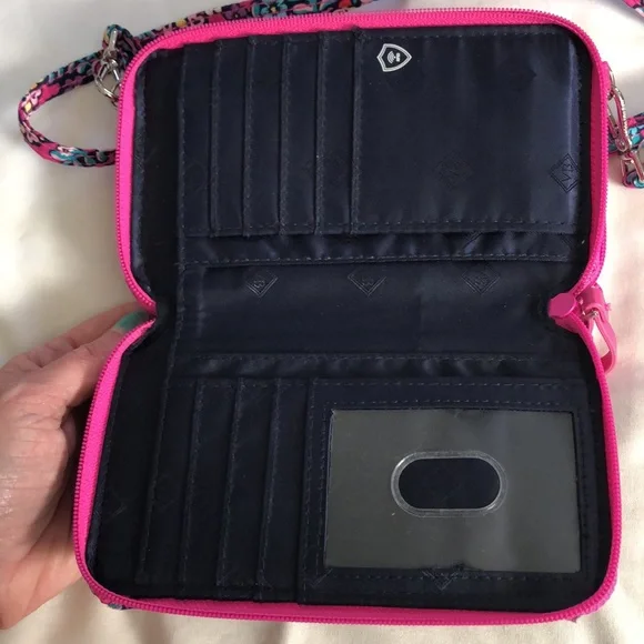 Vera Bradley clutch - Picture 7 of 9